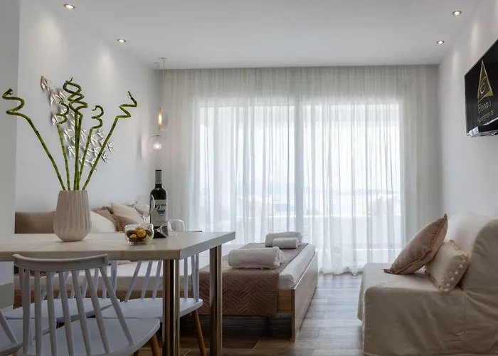 Elena's Sea View Apartman Toló