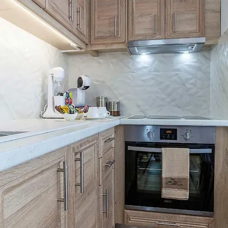 Elena's Sea View شقة تولو