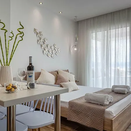 Elena's Sea View شقة