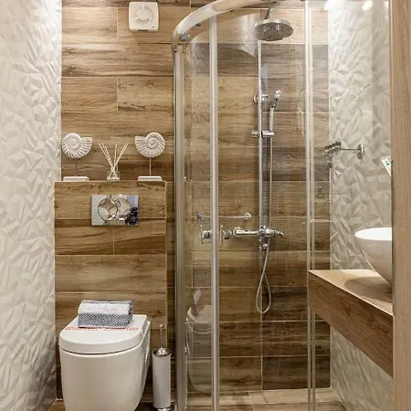 Elena's Sea View * تولو