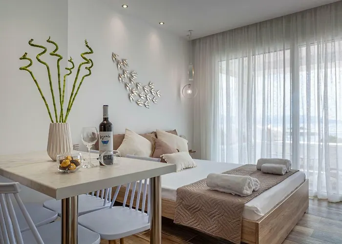 Elena's Sea View 아파트